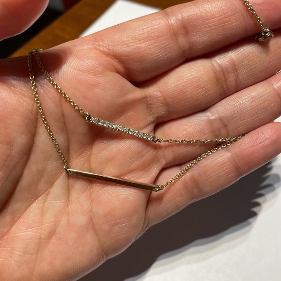 Authentic Banana Republic Golden Necklace (shocker style). - Picture 8 of 10